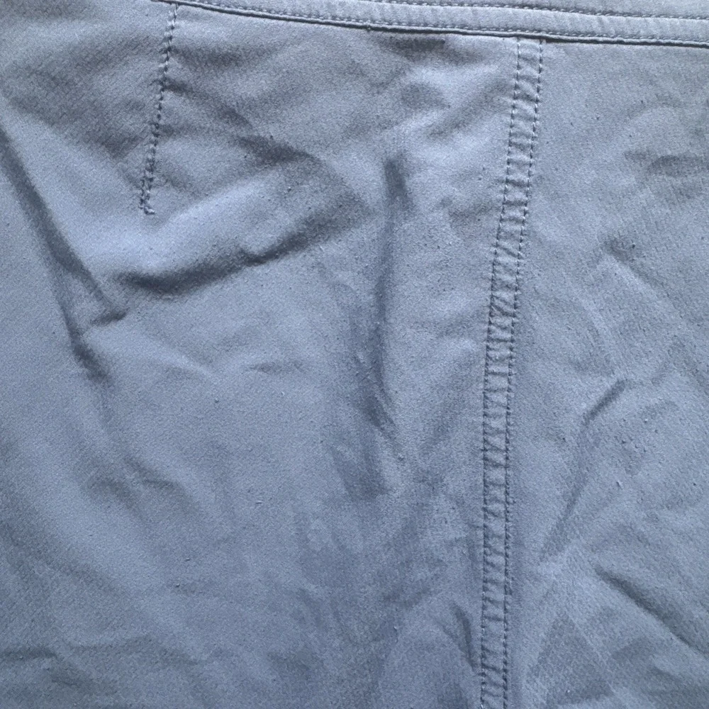 Vineyard Vines small discoloration